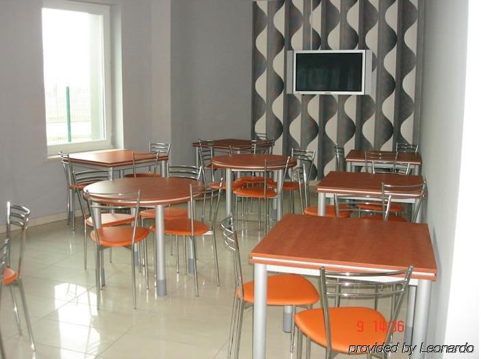Hotel I Restauracja W Luboniu Nhà hàng bức ảnh